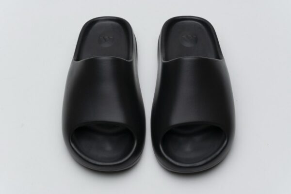 FB6348 adidas Yeezy Slide “Black” - Image 5