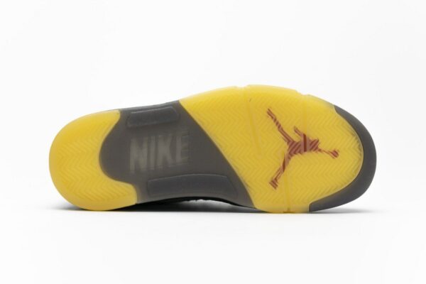 CT8480-001 OFF-WHITE x Air Jordan - Image 9