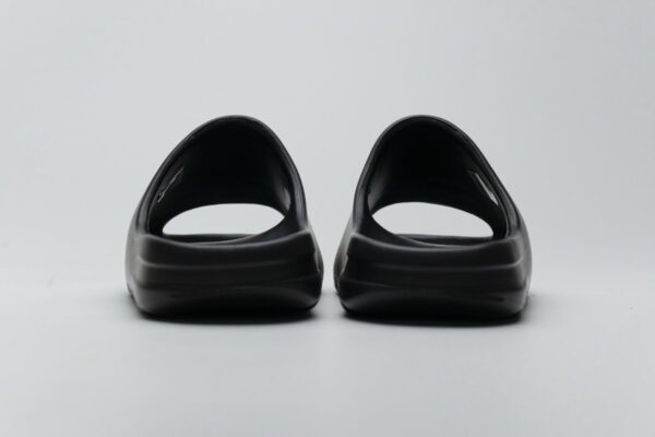 FB6348 adidas Yeezy Slide “Black” - Image 7