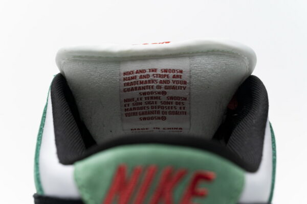 304292 302 Nike SB Dunk Low Pro "Heineken" - Image 6