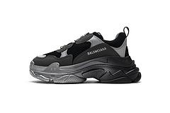 483546 W06F1 0841 Balenciaga Triple S Black Grey Silver